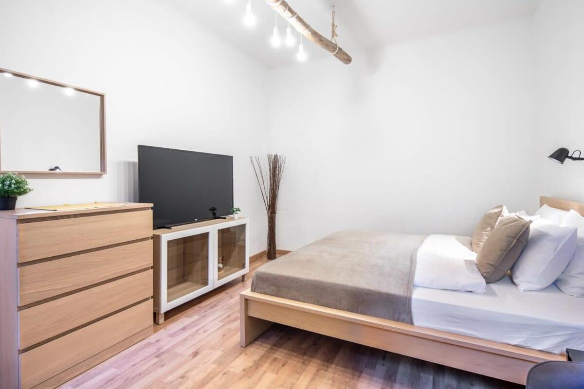 Convenient Apartment At Gastro Driven Location Budapeşte Dış mekan fotoğraf