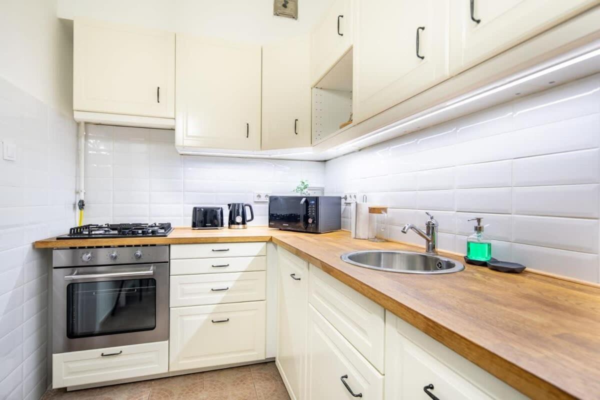 Convenient Apartment At Gastro Driven Location Budapeşte Dış mekan fotoğraf